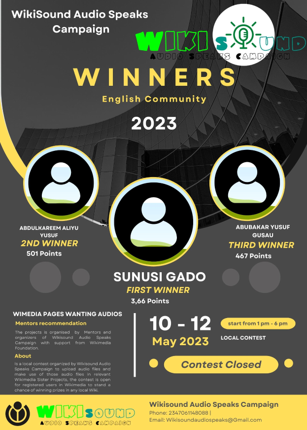 Ein buntes Plakat mit einem blauen Hintergrund und gelber und weißer Schrift, die in fetter Schrift 'Gewinner' lautet, zeigt im Zentrum lachende Menschen.