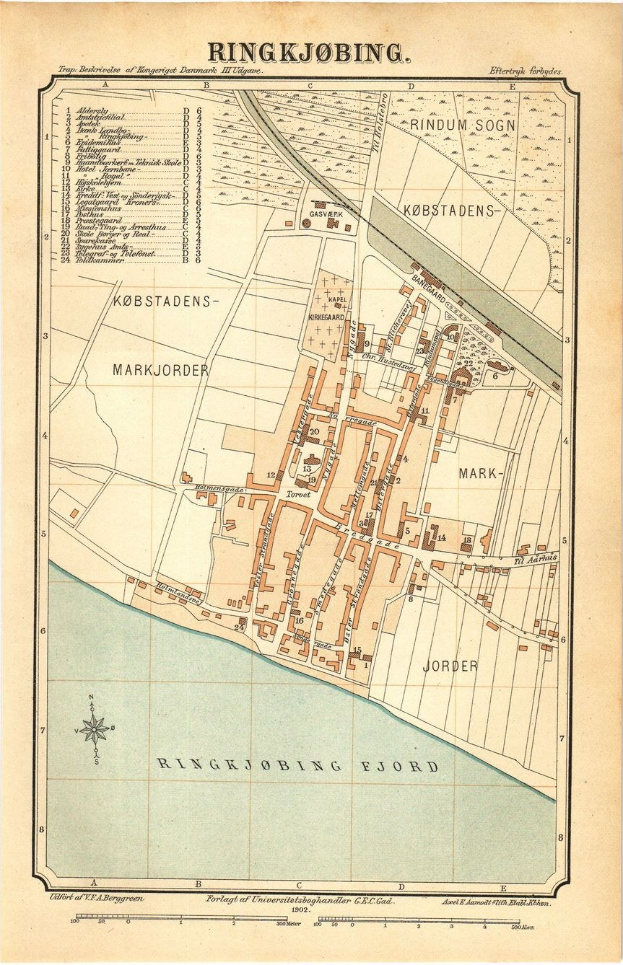 Ausführliche 1892-Karte von Ringkøbing, Dänemark, mit Textanmerkungen zur Stadtplanung.