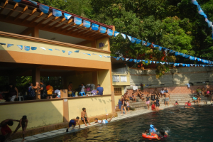 Am Sonntag: Späterer Öffnungsbeginn im Raffteich-Schwimmbad