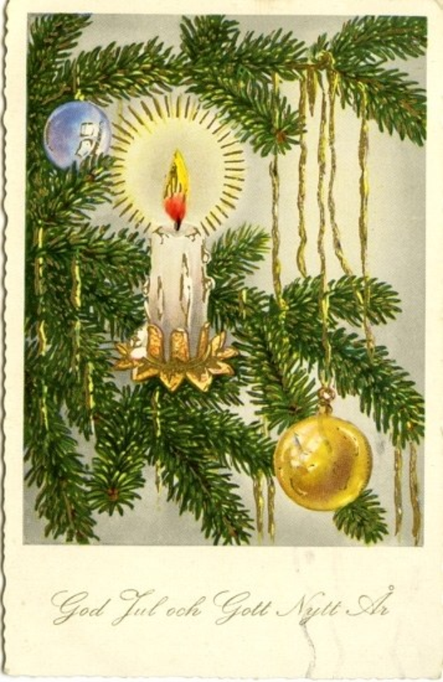 Eine altmodische Weihnachtskarte mit einer Kerze und hängenden Schmuckstücken, verziert mit Blättern und dekorativen Elementen, mit Text unten.