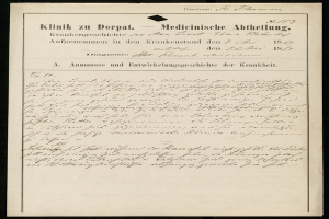 Schwarz-weiß-Foto eines medizinischen Dokuments mit sauberer, lesbarer Handschrift auf altem Papier.