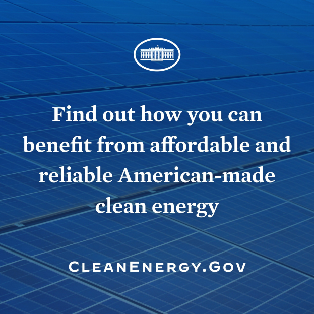 Plakat mit einem blauen Kreis-Logo, das einen weißen Stern und weißen Text enthält, der "Finden Sie heraus, wie Sie von erschwinglicher und zuverlässiger amerikanischer Clean Energy profitieren können", auf einem hellblauen Hintergrund.